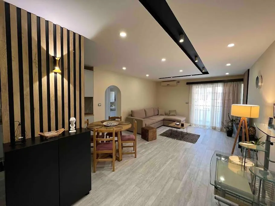 Apartment Great Apartament Near Lake & Blloku Area Tirana